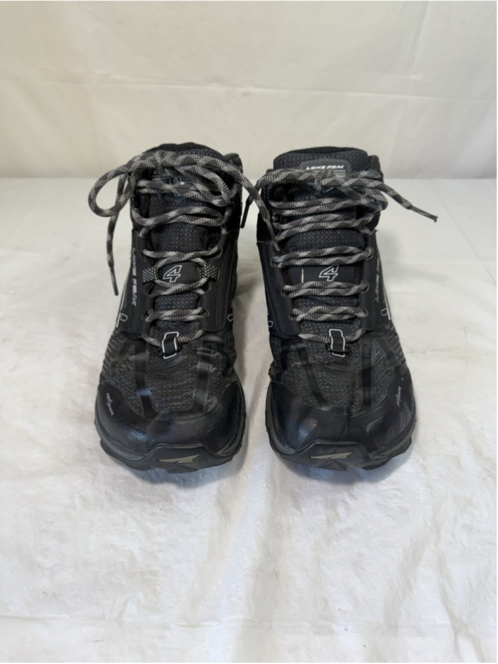 Altra Lone Peak 4 Mid RSM Hiking Shoes Men’s 7 Black ALM1855N000